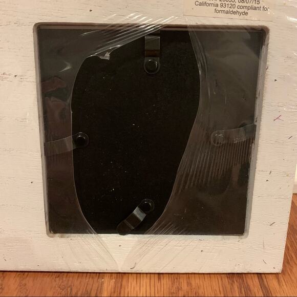 Grey and white multi-picture frame (wall mount) NWT - Picture 6 of 6